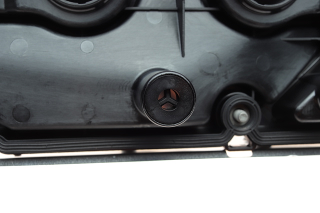Купить 04L103469J Rotweiss Клапанная крышка