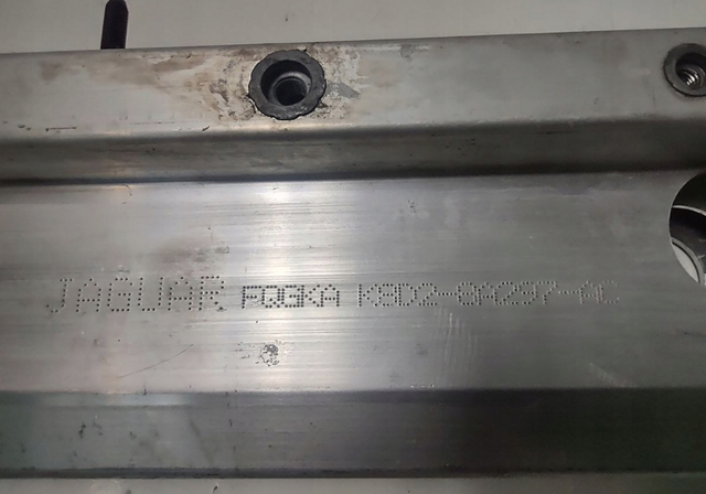 LR117324 Land Rover 