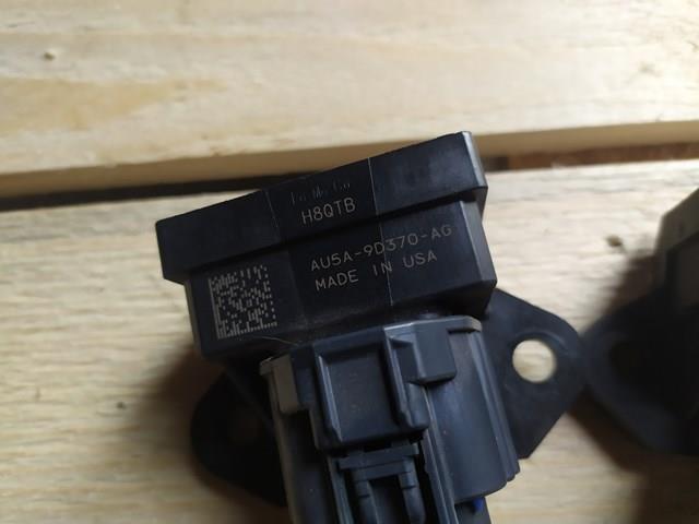  AU5A9D370AG Ford