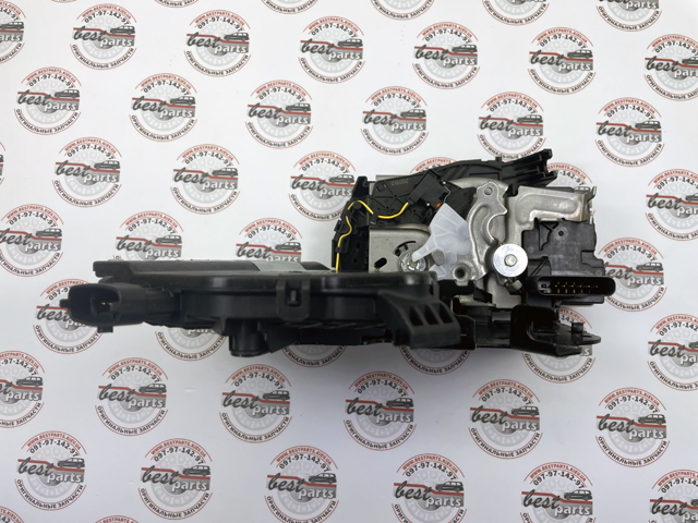Купить LR078708 Land Rover Замок передней правой двери