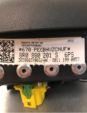 Купить 8R0880201S VAG Подушка AIRBAG водительская