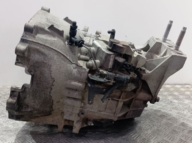 GK2R7002CGB Ford КПП в сборе