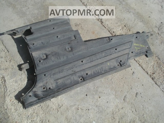 Revestimiento de los bajos, izquierdo 5816648010 TOYOTA