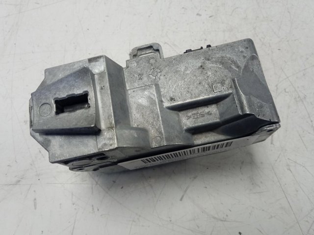 Купить BJ323K772AD Land Rover 