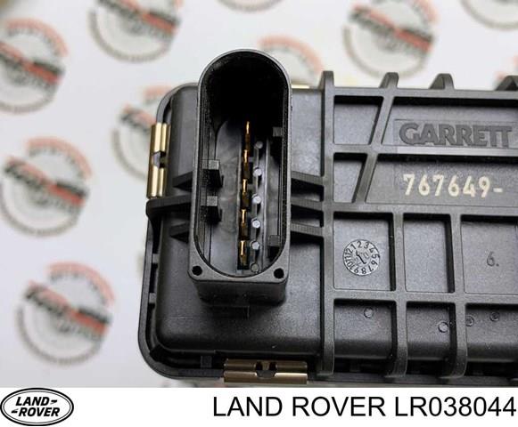 LR038044 Land Rover turbina