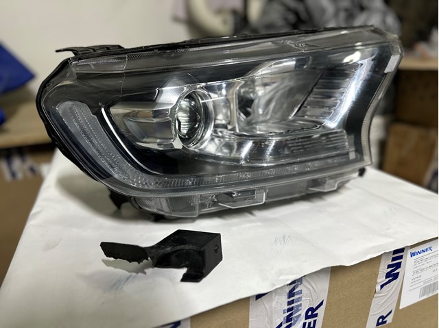 2409761 Ford 