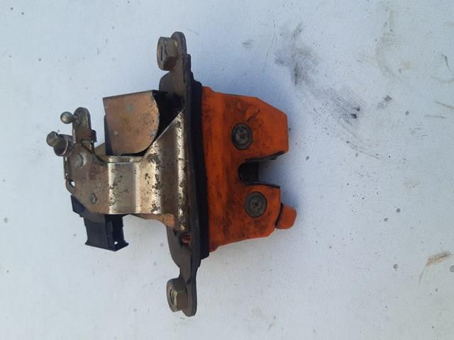 Fecho de tampa de porta-malas (de 3ª/5ª porta traseira) para Skoda Felicia II 6U5