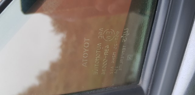 Vidro da porta dianteira direita para Toyota RAV4 (A5)