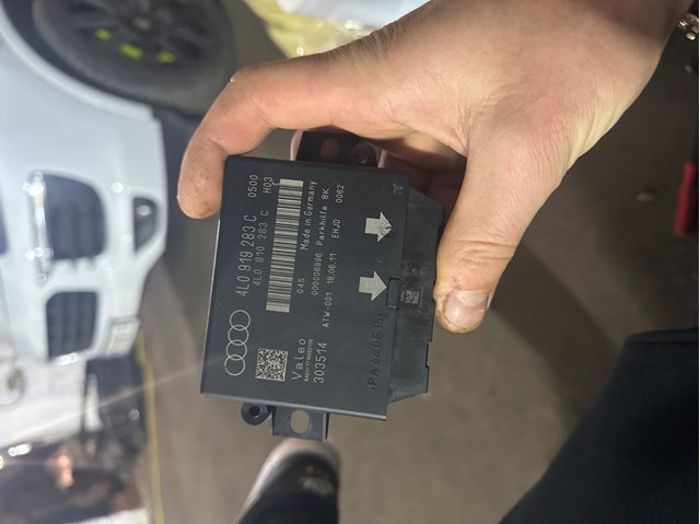 Купить 4L0919283C VAG Модуль управления парктроником