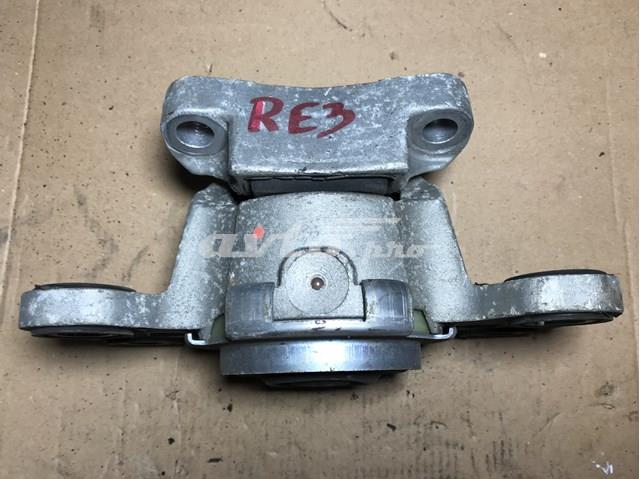 Подушка коробки передач LR024738 Land Rover