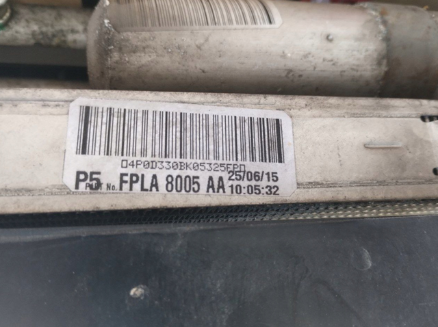 Купить LR062425 Land Rover Радиатор водяной