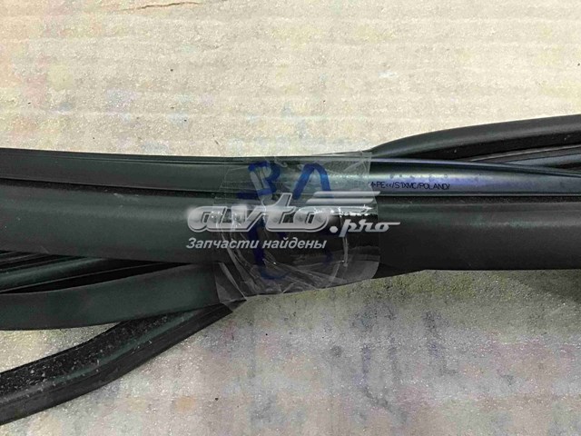Купить LR137774 Land Rover 