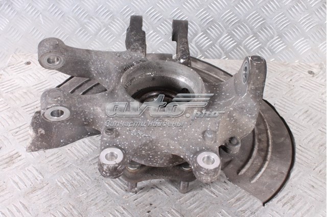 Цапфа задняя левая C2P12736 Jaguar