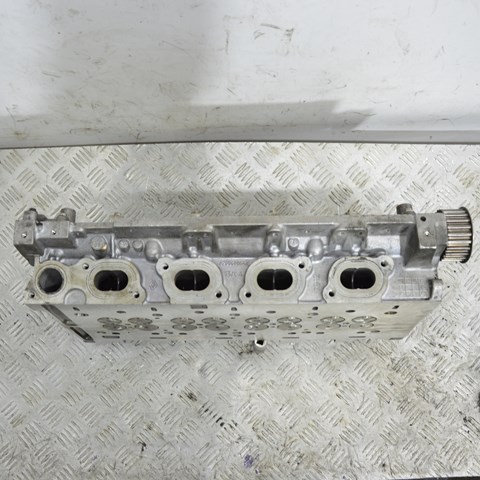 8200408642 Renault (RVI) Головка блока цилиндров