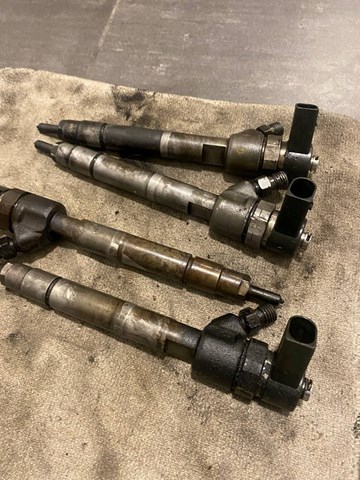 A6480700287 MERCEDES Inyector original y equivalente