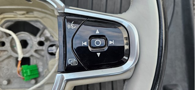 32288780 Volvo Колесо рулевое