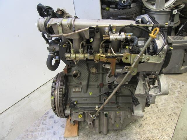Купить AR32302 Fiat/Alfa/Lancia Двигатель голый