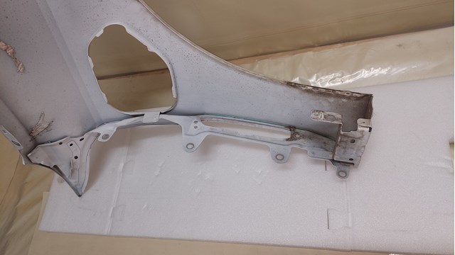 Крыло переднее левое 4J3821103A VAG