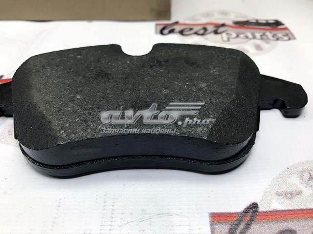 Купить LR134693 Land Rover Колодки тормозные
