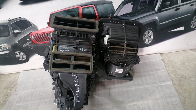 68245110AF Chrysler 