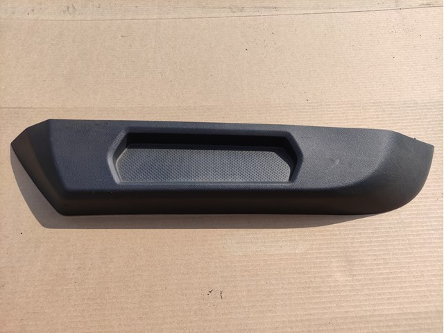  VAG 5NN86825482V цена, от 8.79 USD