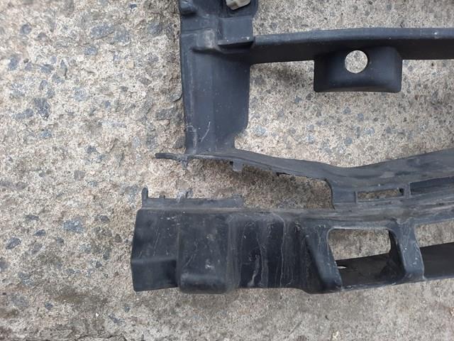 Кронштейн крепления противотуманной фары левой BMW 51117385345 цена, от 31.69 USD