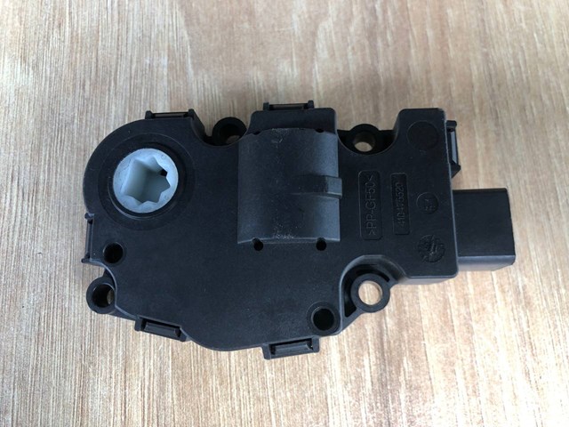 EFB453 Land Rover 