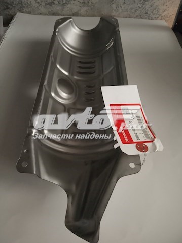 Защита (тепловой экран) выпускного коллектора на Honda CR-V RE