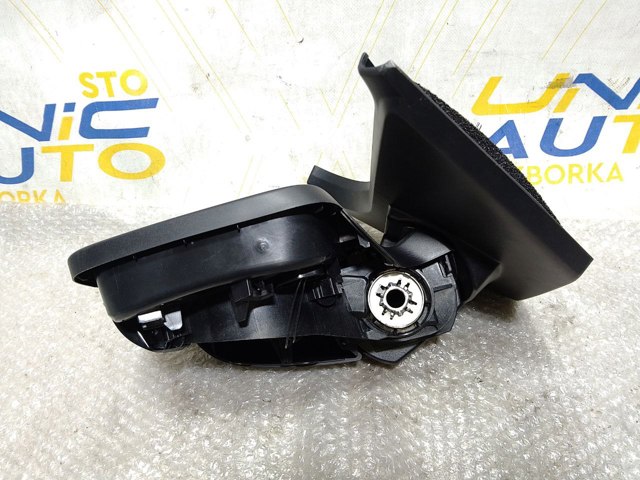 Правое зеркало 963012879R Renault (RVI)