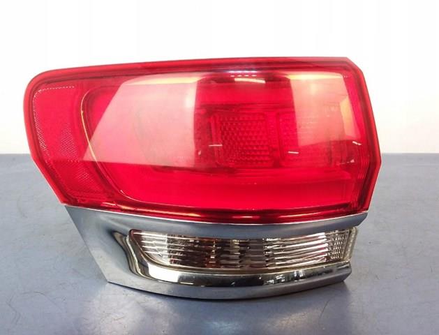 P68110001AE Chrysler 