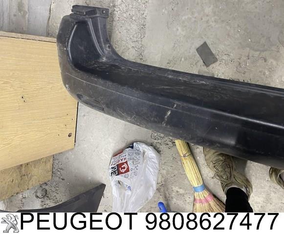 Задний бампер 9808627477 Peugeot/Citroen