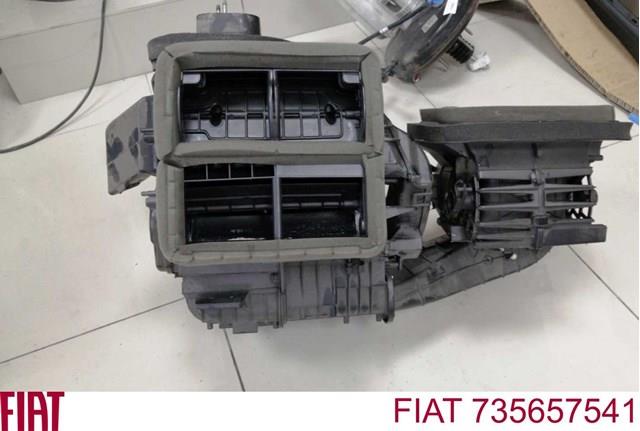 Мотор вентилятора печки (отопителя салона) Fiat/Alfa/Lancia 77364058
