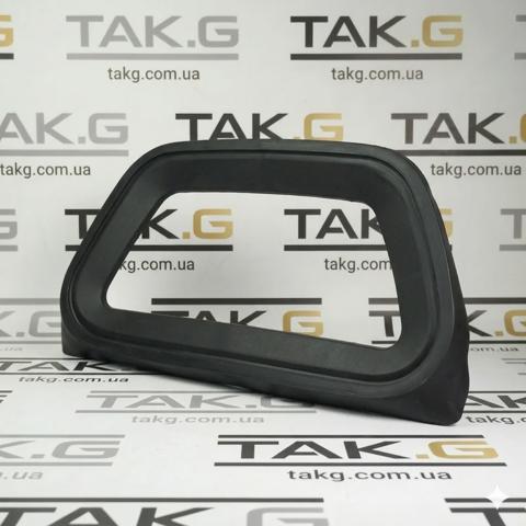 149408800C Tesla Уплотнитель под капот