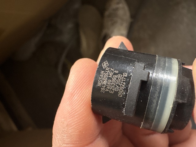 284380954R Nissan/Infiniti 