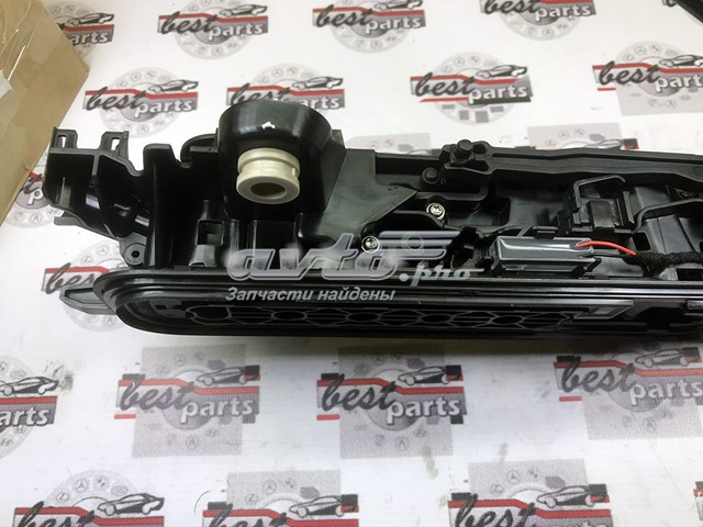 Ручка двери передней наружная левая LR168643 Land Rover