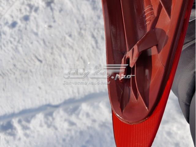 Правый стоп Nissan/Infiniti 26550ED025