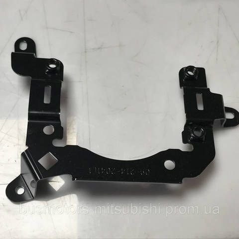 Купить 8321A035 Mitsubishi Туманка правая