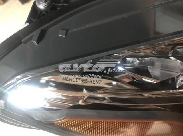 Правая фара A2078209061 Mercedes