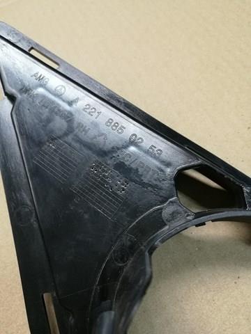 A2218850253 Mercedes Заглушка ПТФ бампера переднего правая