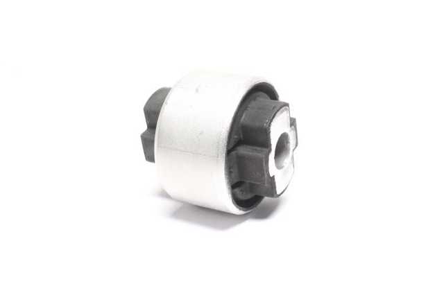Сайлентблок переднего рычага 301181312610 Magneti Marelli