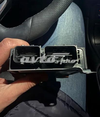 Купить LR136526 Land Rover 