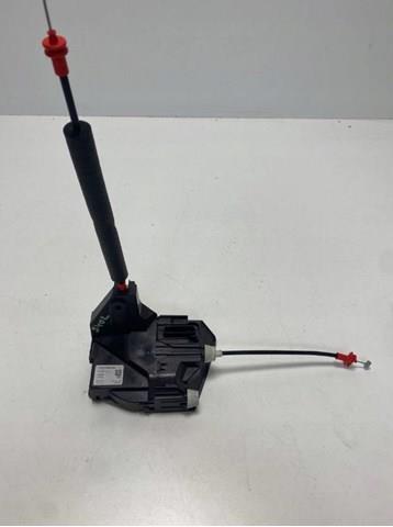 Купить LR063611 Land Rover Замок двери задней левой