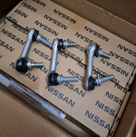 562616RR0A Nissan/Infiniti Задняя правая тяга стабилизатора