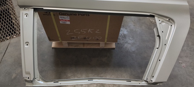 Задняя правая дверь Hyundai/Kia 77004S8010
