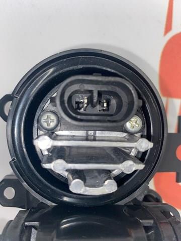 Фара противотуманная, правая Nissan/Infiniti 2615000Q0B цена, от 30.95 USD