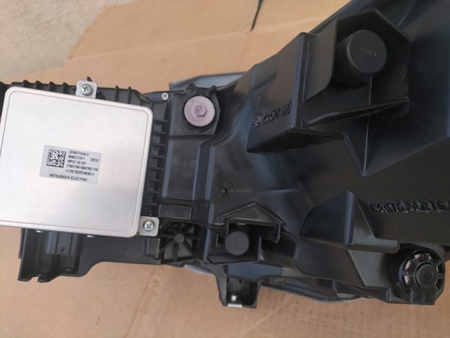Правая фара 33100TYAA01 Honda