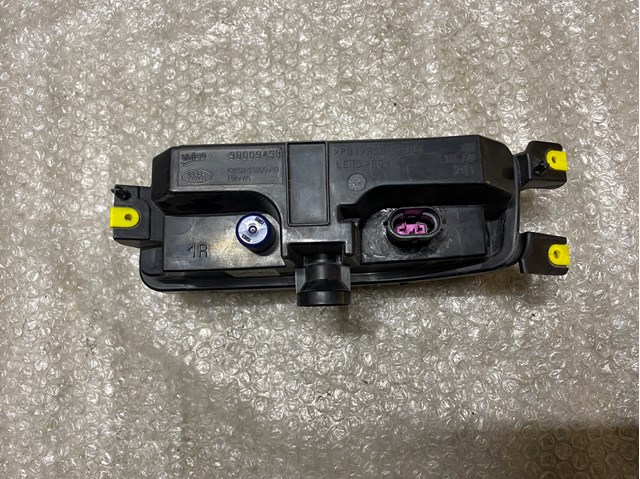 Фара противотуманная, правая Land Rover CK5215200AB цена, от 96.05 USD