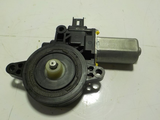 CM012040 Mazda 