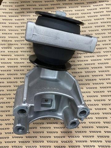 7482048230 Renault (RVI) Подушка (опора) двигателя, левая