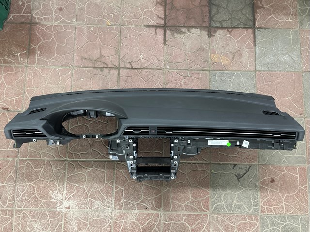 Панель салона передняя "торпедо" VAG 561857003AAHR6 цена, от 316.74 USD